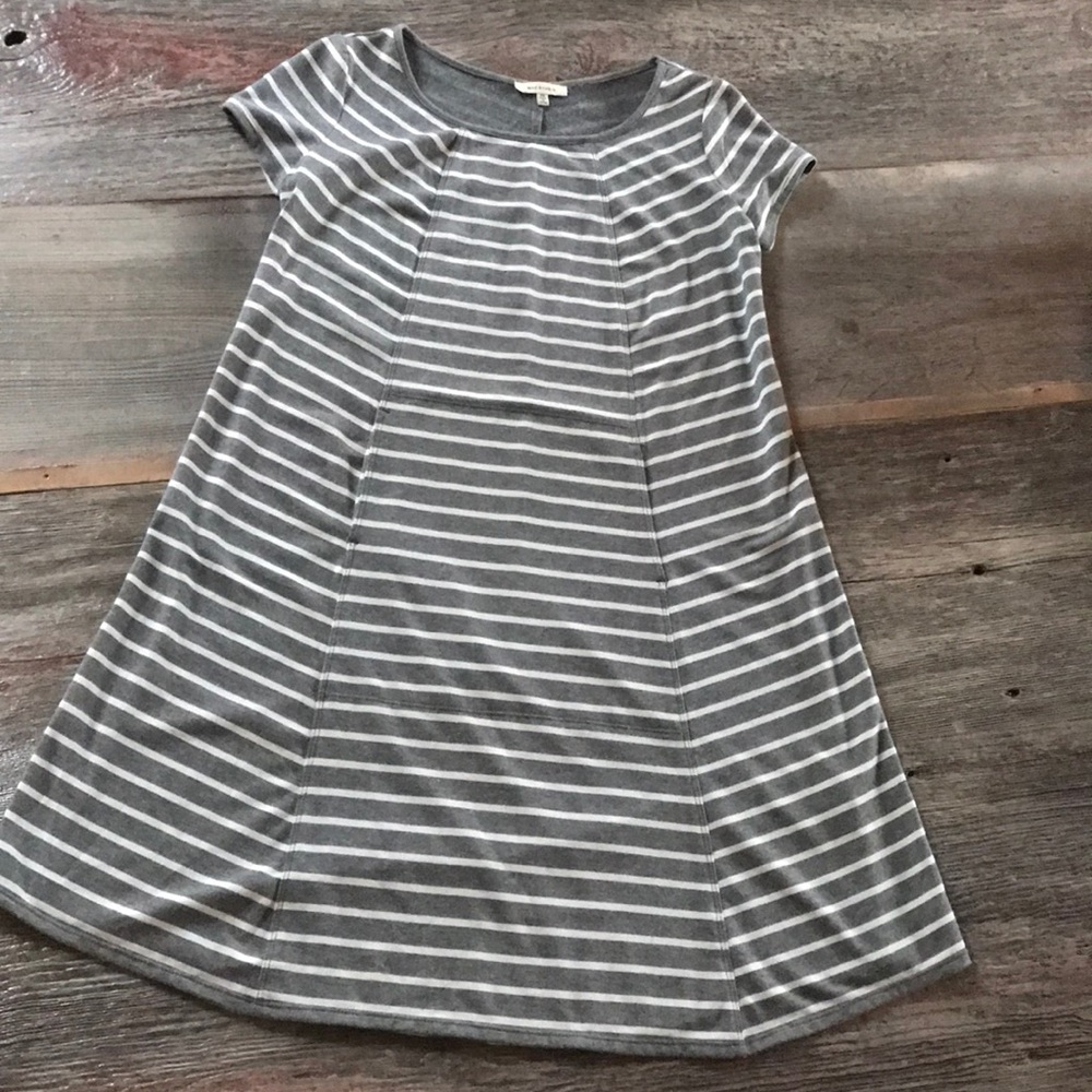 Max Studio Gray & White striped swing dress sz xs